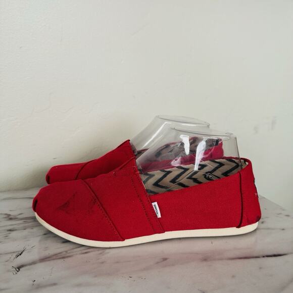 TOMS red Slip On Alpargatas Women’s Size 7 - Picture 1 of 9